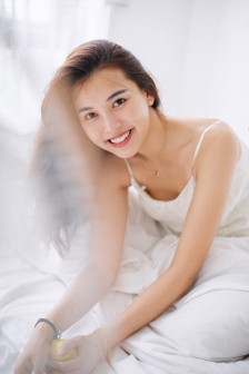 《年轻女教师3》电影